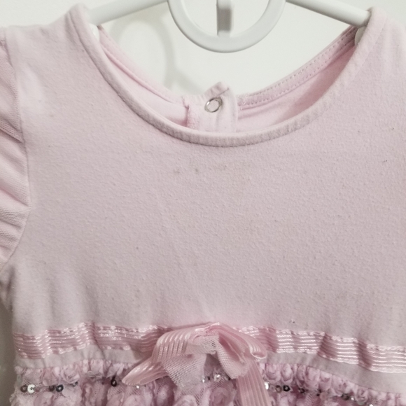 GUC pink sequined dress w rosettes - Picture 2 of 8